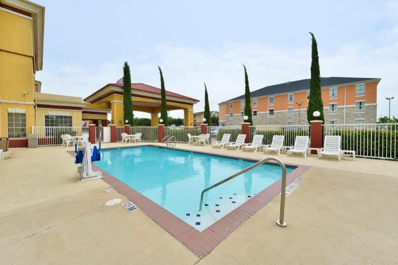 Comfort Suites Fort Worth North Fossil Creek Zewnętrze zdjęcie